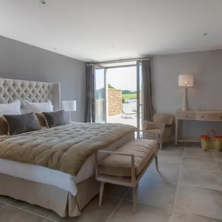 Hotell Domaine De Montine De Charme Grignan