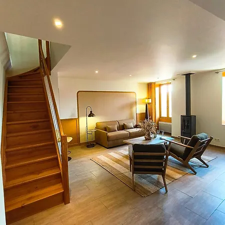 Domaine De Montine De Charme Hotel